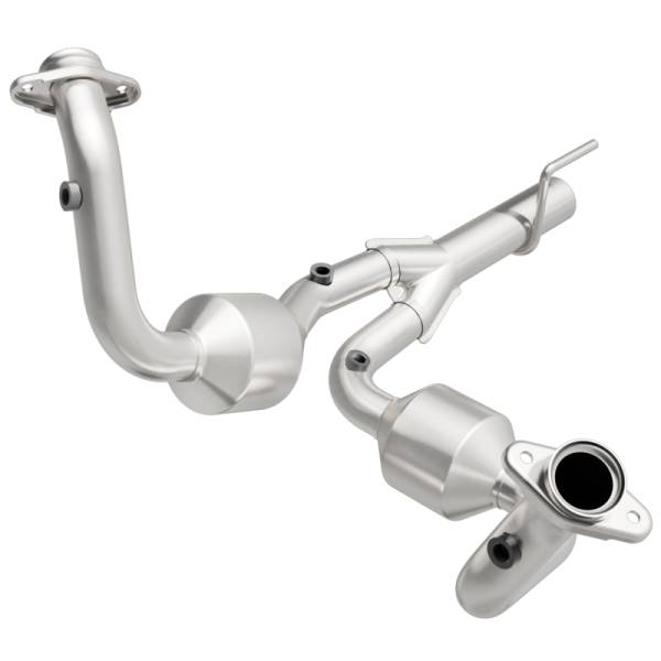 MagnaFlow Exhaust Products - MagnaFlow Exhaust Products OEM Grade Direct-Fit Catalytic Converter 49070 - Image 1