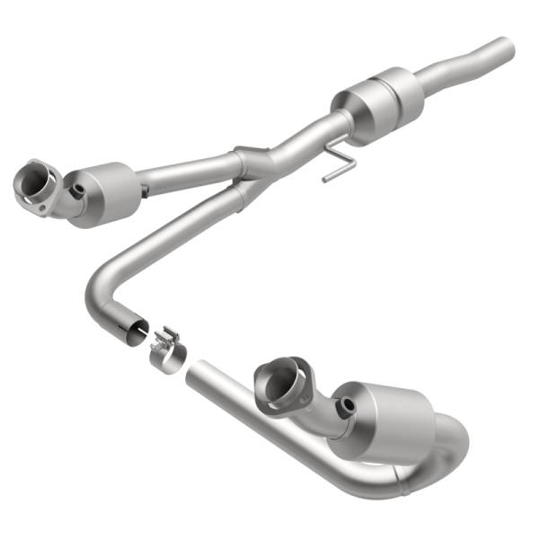 MagnaFlow Exhaust Products - MagnaFlow Exhaust Products OEM Grade Direct-Fit Catalytic Converter 51348 - Image 1