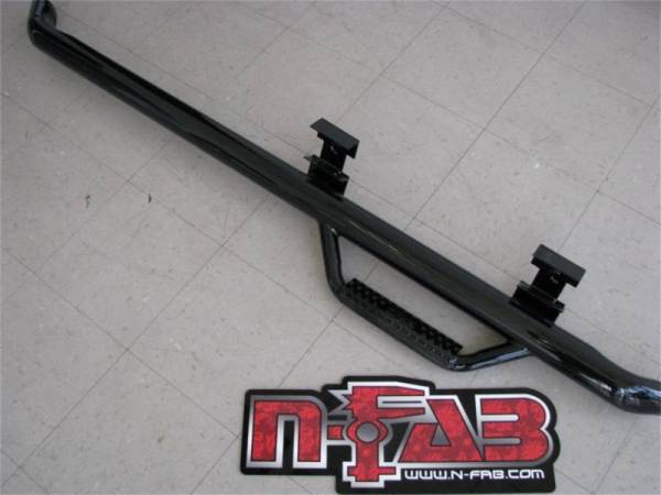 N-Fab - N-Fab Nerf Step 11-14 Chevy-GMC 2500/3500 Regular Cab - Tex. Black - Cab Length - 3in - C1153RC-TX - Image 1