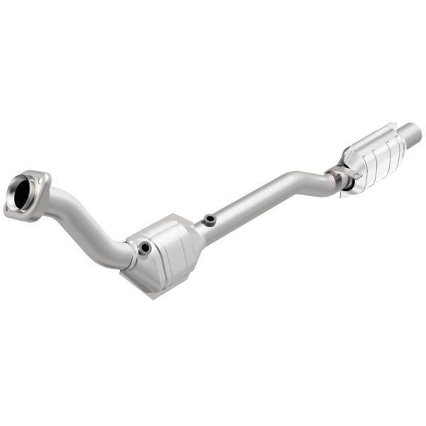 MagnaFlow Exhaust Products - MagnaFlow Exhaust Products HM Grade Direct-Fit Catalytic Converter 93106 - Image 1