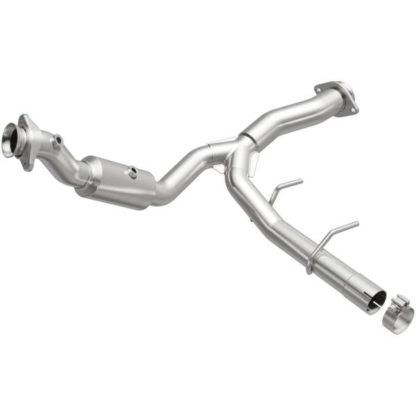 MagnaFlow Exhaust Products - MagnaFlow Exhaust Products OEM Grade Direct-Fit Catalytic Converter 21-528 - Image 1