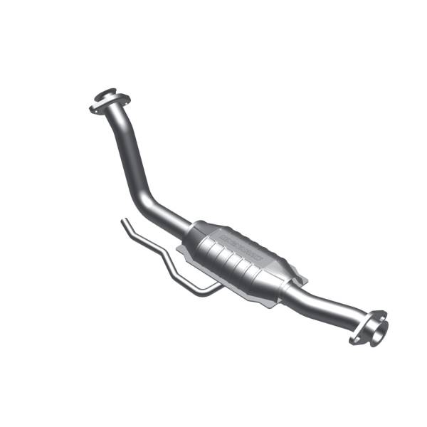 MagnaFlow Exhaust Products - MagnaFlow Exhaust Products Standard Grade Direct-Fit Catalytic Converter 23367 - Image 1