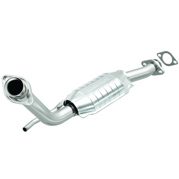 MagnaFlow Exhaust Products - MagnaFlow Exhaust Products Standard Grade Direct-Fit Catalytic Converter 23368 - Image 1