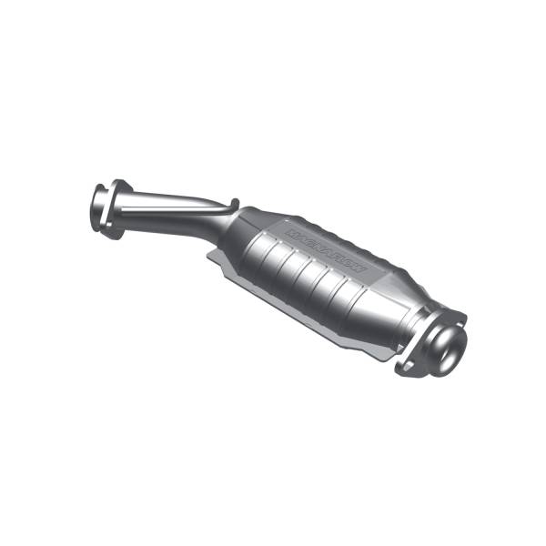 MagnaFlow Exhaust Products - MagnaFlow Exhaust Products Standard Grade Direct-Fit Catalytic Converter 23365 - Image 1