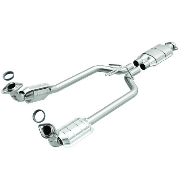 MagnaFlow Exhaust Products - MagnaFlow Exhaust Products Standard Grade Direct-Fit Catalytic Converter 23351 - Image 1