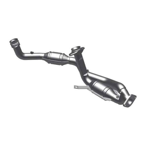 MagnaFlow Exhaust Products - MagnaFlow Exhaust Products HM Grade Direct-Fit Catalytic Converter 23533 - Image 1