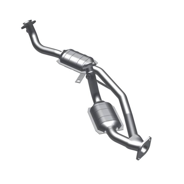 MagnaFlow Exhaust Products - MagnaFlow Exhaust Products Standard Grade Direct-Fit Catalytic Converter 50202 - Image 1