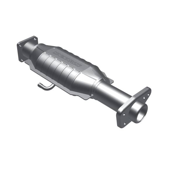 MagnaFlow Exhaust Products - MagnaFlow Exhaust Products Standard Grade Direct-Fit Catalytic Converter 23427 - Image 1