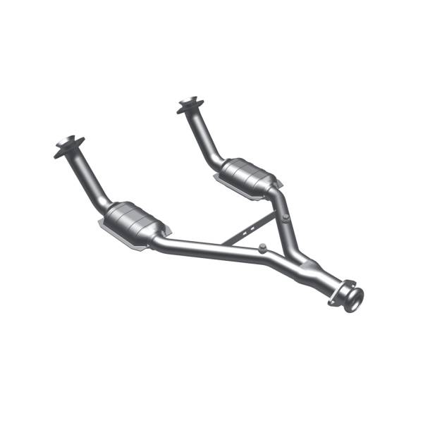 MagnaFlow Exhaust Products - MagnaFlow Exhaust Products Standard Grade Direct-Fit Catalytic Converter 23340 - Image 1