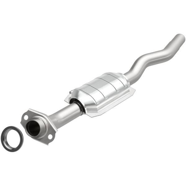 MagnaFlow Exhaust Products - MagnaFlow Exhaust Products Standard Grade Direct-Fit Catalytic Converter 23251 - Image 1