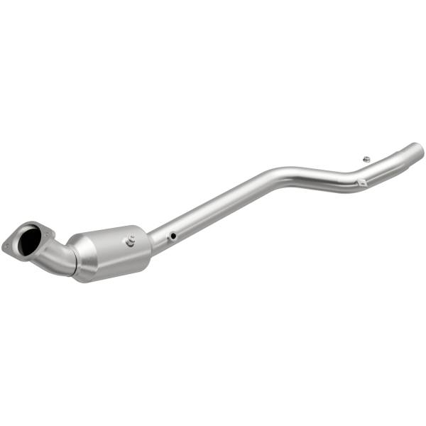 MagnaFlow Exhaust Products - MagnaFlow Exhaust Products OEM Grade Direct-Fit Catalytic Converter 49241 - Image 1