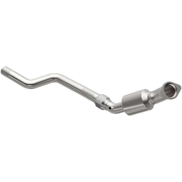 MagnaFlow Exhaust Products - MagnaFlow Exhaust Products California Direct-Fit Catalytic Converter 5561584 - Image 1