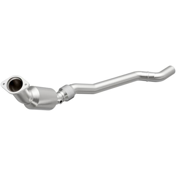 MagnaFlow Exhaust Products - MagnaFlow Exhaust Products California Direct-Fit Catalytic Converter 5561585 - Image 1