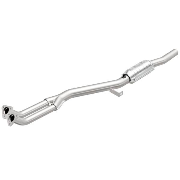 MagnaFlow Exhaust Products - MagnaFlow Exhaust Products Standard Grade Direct-Fit Catalytic Converter 93685 - Image 1