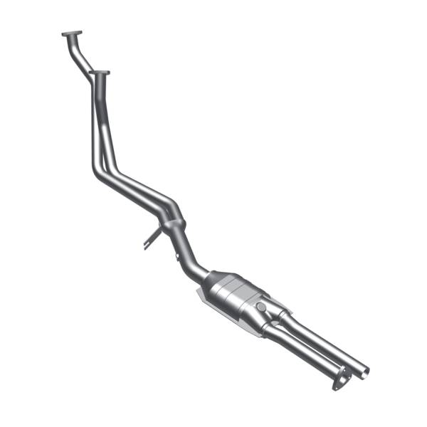 MagnaFlow Exhaust Products - MagnaFlow Exhaust Products Standard Grade Direct-Fit Catalytic Converter 23556 - Image 1