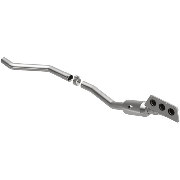 MagnaFlow Exhaust Products - MagnaFlow Exhaust Products OEM Grade Manifold Catalytic Converter 22-066 - Image 1