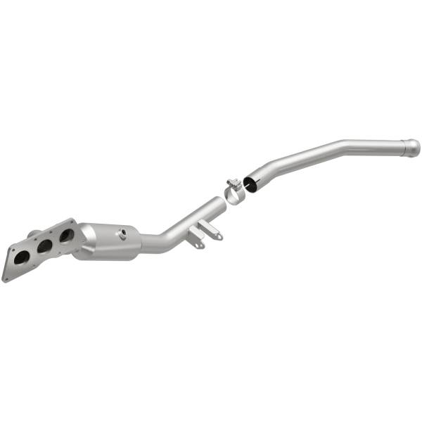 MagnaFlow Exhaust Products - MagnaFlow Exhaust Products OEM Grade Manifold Catalytic Converter 22-067 - Image 1