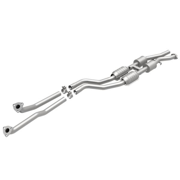 MagnaFlow Exhaust Products - MagnaFlow Exhaust Products HM Grade Direct-Fit Catalytic Converter 24021 - Image 1