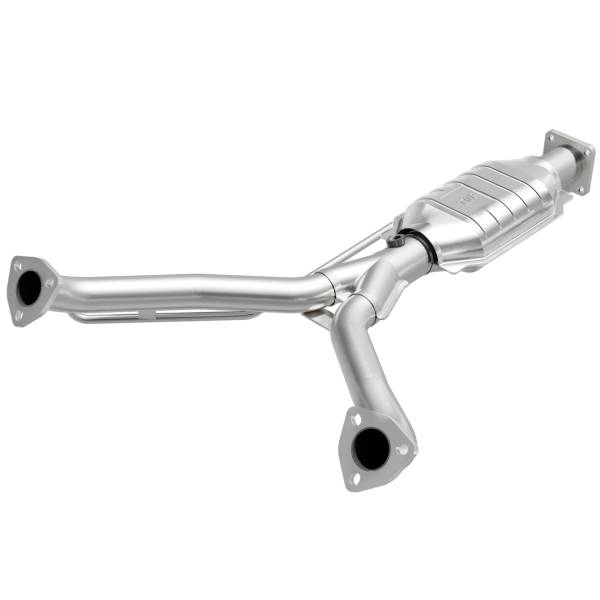 MagnaFlow Exhaust Products - MagnaFlow Exhaust Products Standard Grade Direct-Fit Catalytic Converter 23794 - Image 1