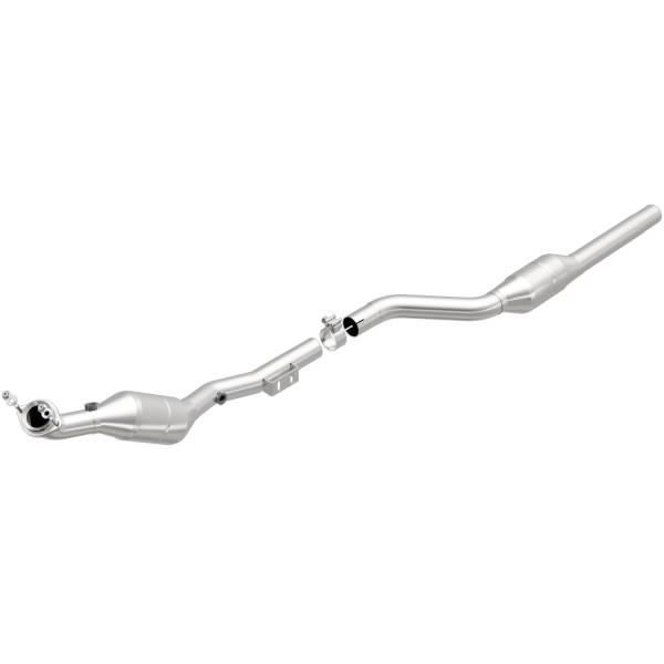 MagnaFlow Exhaust Products - MagnaFlow Exhaust Products HM Grade Direct-Fit Catalytic Converter 24036 - Image 1