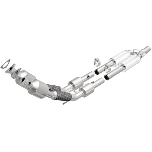 MagnaFlow Exhaust Products - MagnaFlow Exhaust Products HM Grade Direct-Fit Catalytic Converter 24379 - Image 1