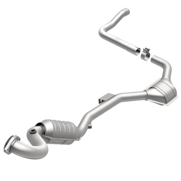 MagnaFlow Exhaust Products - MagnaFlow Exhaust Products California Direct-Fit Catalytic Converter 447264 - Image 1