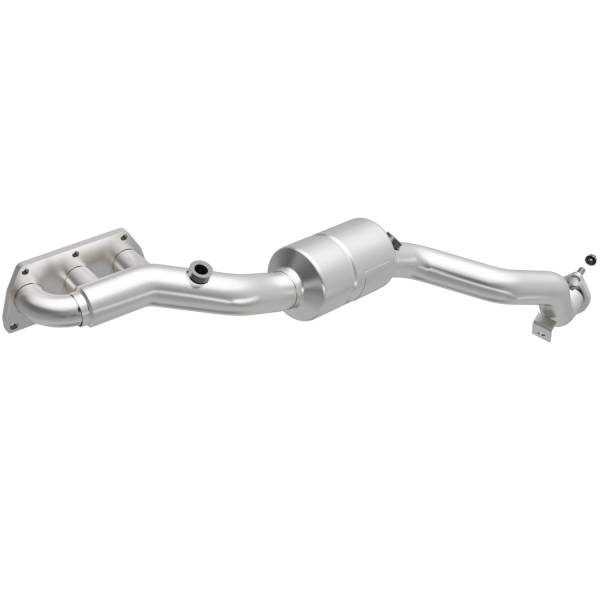MagnaFlow Exhaust Products - MagnaFlow Exhaust Products California Manifold Catalytic Converter 452793 - Image 1