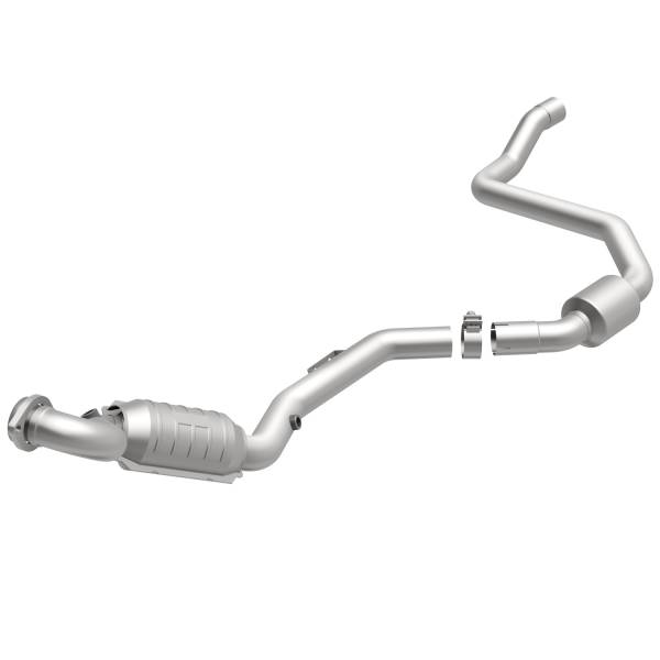 MagnaFlow Exhaust Products - MagnaFlow Exhaust Products OEM Grade Direct-Fit Catalytic Converter 49863 - Image 1