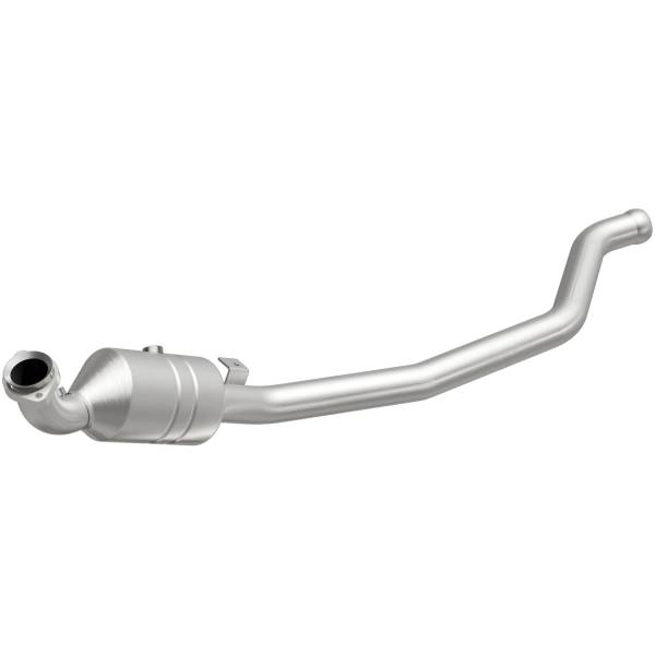 MagnaFlow Exhaust Products - MagnaFlow Exhaust Products OEM Grade Direct-Fit Catalytic Converter 52178 - Image 1