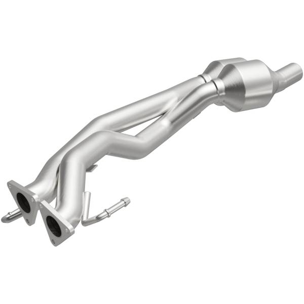 MagnaFlow Exhaust Products - MagnaFlow Exhaust Products California Direct-Fit Catalytic Converter 5491957 - Image 1