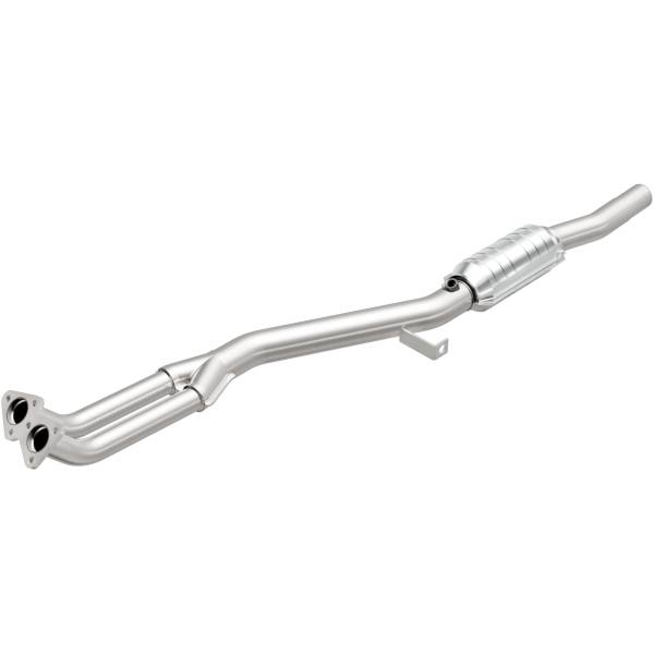 MagnaFlow Exhaust Systems & Installation | 1350 Offroad - MagnaFlow Standard Grade Direct-Fit Catalytic Converter 93685 - Image 1