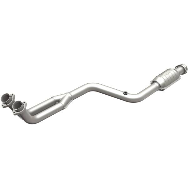 MagnaFlow Exhaust Systems & Installation | 1350 Offroad - MagnaFlow Standard Grade Direct-Fit Catalytic Converter 23831 - Image 1