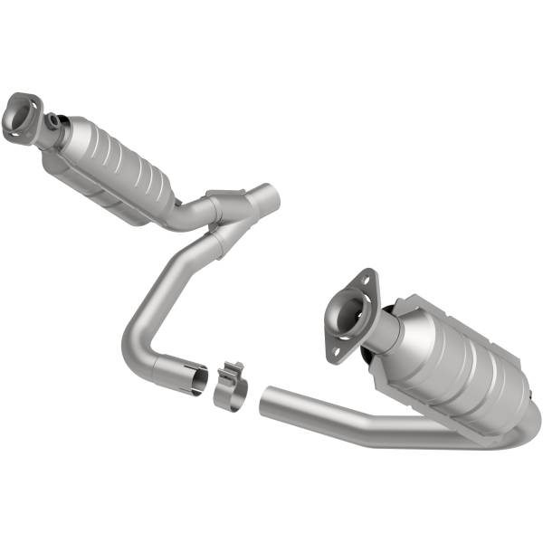 MagnaFlow Exhaust Systems & Installation | 1350 Offroad - MagnaFlow OEM Grade Direct-Fit Catalytic Converter 49462 - Image 1