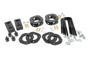 Rough Country - Rough Country Suspension Leveling Lift Kit 2.5-3 in. Lift Incl. Strut Extensions Strut Plates Bumpstops Lift Blocks U-Bolts Hardware - 87001 - Image 1