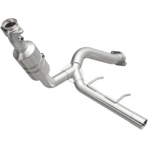 MagnaFlow Exhaust Products OEM Grade Direct-Fit Catalytic Converter 52418