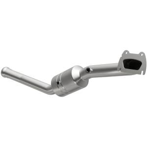 MagnaFlow Exhaust Products OEM Grade Direct-Fit Catalytic Converter 49723