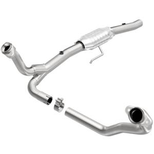 MagnaFlow Exhaust Products OEM Grade Direct-Fit Catalytic Converter 49469