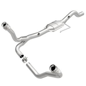 MagnaFlow Exhaust Products - MagnaFlow Exhaust Products OEM Grade Direct-Fit Catalytic Converter 49472 - Image 2