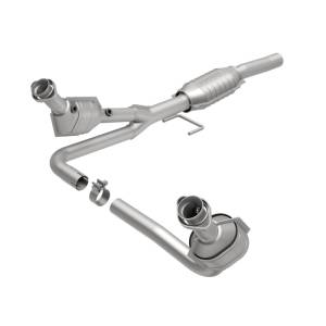 MagnaFlow Exhaust Products HM Grade Direct-Fit Catalytic Converter 93414