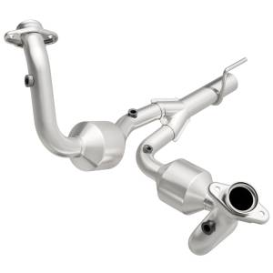 MagnaFlow Exhaust Products - MagnaFlow Exhaust Products OEM Grade Direct-Fit Catalytic Converter 49070 - Image 2