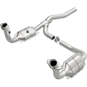 MagnaFlow Exhaust Products - MagnaFlow Exhaust Products OEM Grade Direct-Fit Catalytic Converter 49187 - Image 3