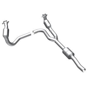 MagnaFlow Exhaust Products - MagnaFlow Exhaust Products OEM Grade Direct-Fit Catalytic Converter 49554 - Image 2