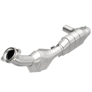 MagnaFlow Exhaust Products - MagnaFlow Exhaust Products OEM Grade Direct-Fit Catalytic Converter 49605 - Image 1