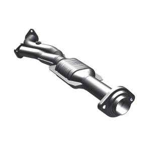 MagnaFlow Exhaust Products OEM Grade Direct-Fit Catalytic Converter 49696