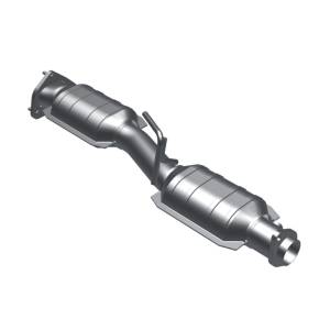 MagnaFlow Exhaust Products HM Grade Direct-Fit Catalytic Converter 93141