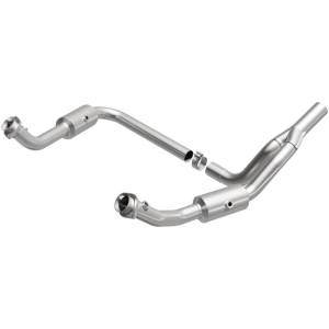 MagnaFlow Exhaust Products - MagnaFlow Exhaust Products California Direct-Fit Catalytic Converter 5551458 - Image 1