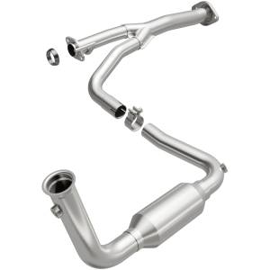 MagnaFlow Exhaust Products California Direct-Fit Catalytic Converter 5451582