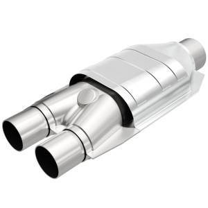 MagnaFlow Exhaust Products Standard Grade Universal Catalytic Converter - 2.50in. 94007