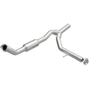 MagnaFlow Exhaust Products California Direct-Fit Catalytic Converter 5451695