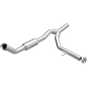 MagnaFlow Exhaust Products California Direct-Fit Catalytic Converter 5551695